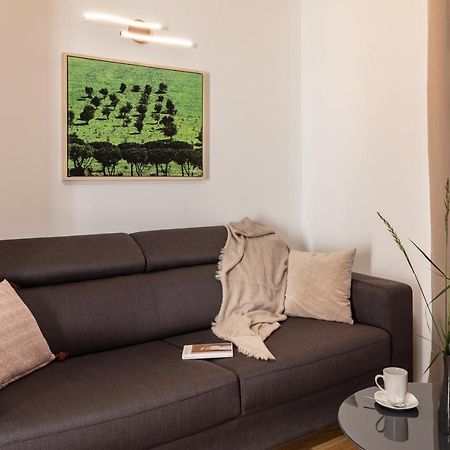 Pannonia Appartements 2 네우시에들암시 외부 사진