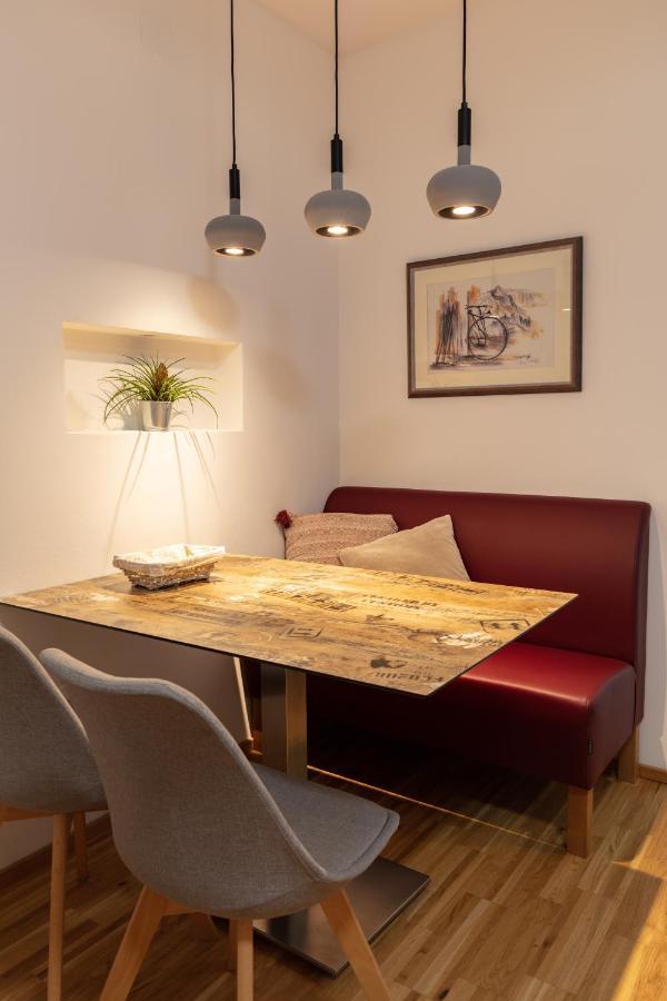 Pannonia Appartements 2 네우시에들암시 외부 사진