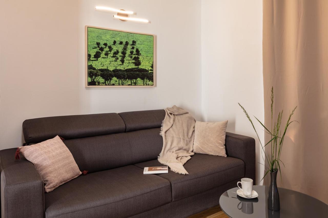 Pannonia Appartements 2 네우시에들암시 외부 사진