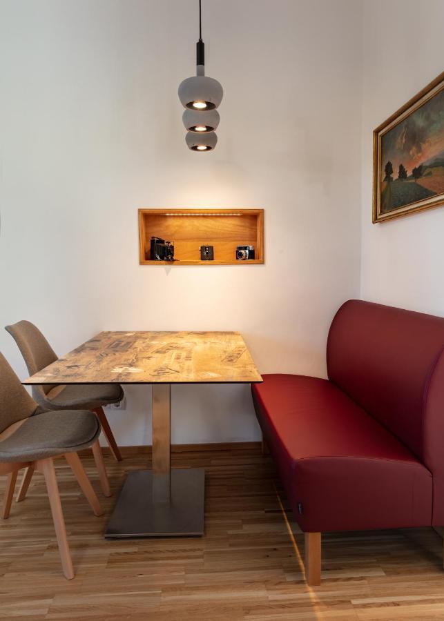 Pannonia Appartements 2 네우시에들암시 외부 사진