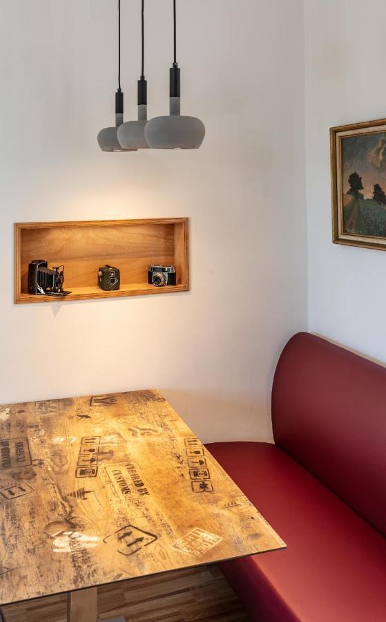 Pannonia Appartements 2 네우시에들암시 외부 사진