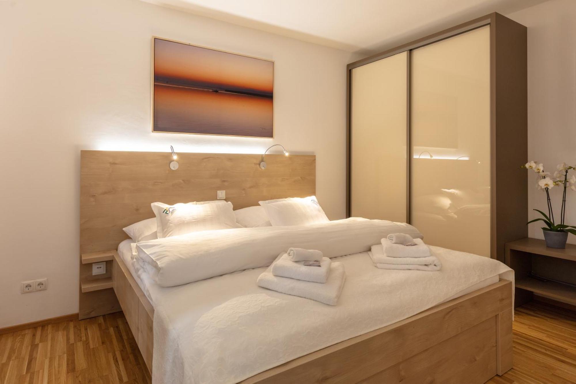 Pannonia Appartements 2 네우시에들암시 객실 사진