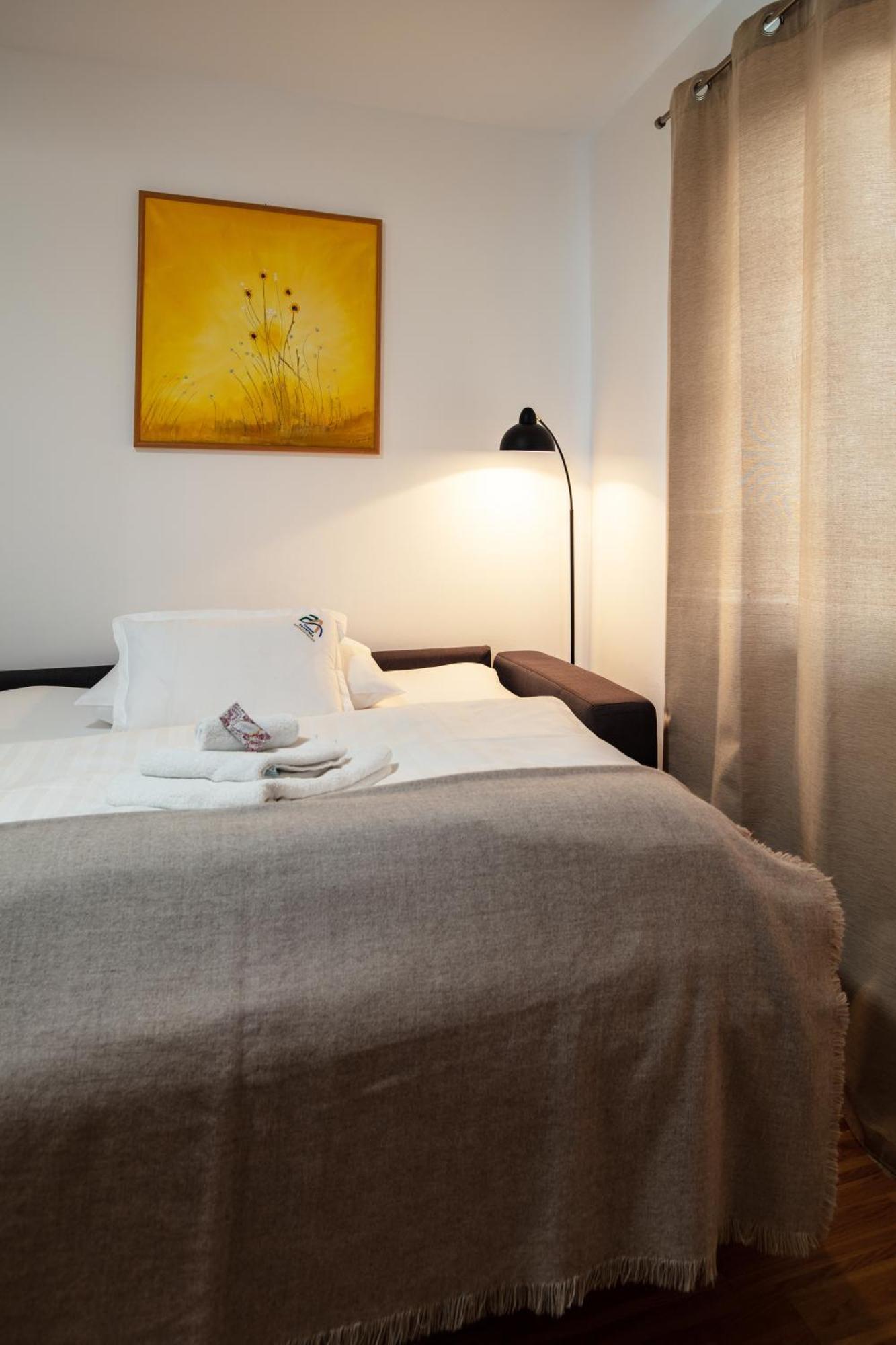 Pannonia Appartements 2 네우시에들암시 객실 사진